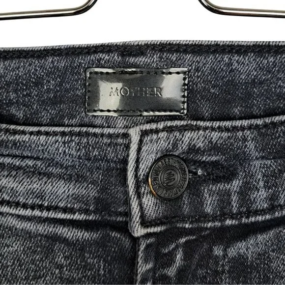 Revolve Mother The Insider Crop Step Fray in Train Stops - Picture 6 of 11